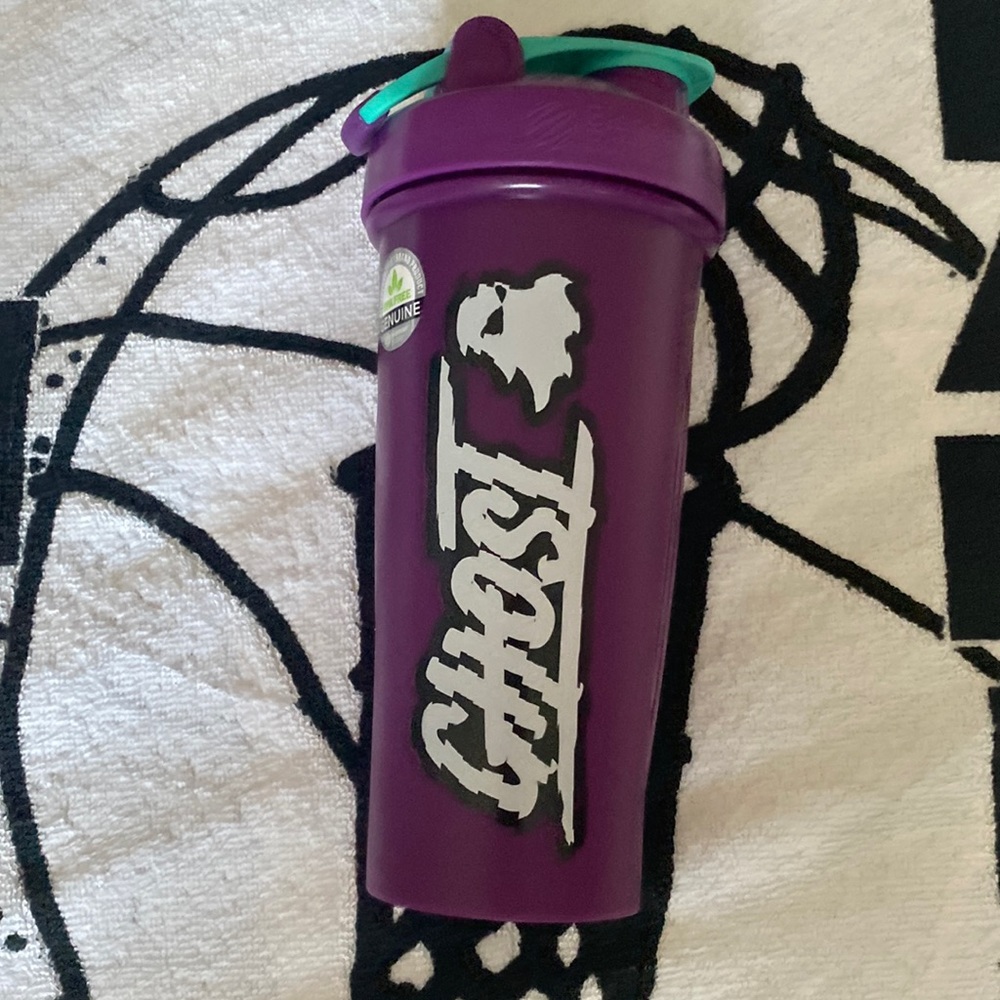 Ghost energy blender bottle FC purple